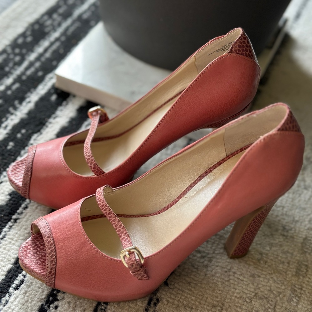 Nine West Pink Textured Peep Toe Heels
